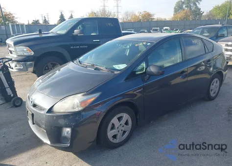 2010 Toyota Prius Iii z USA, uszkodzony, nr VIN JTDKN3DU6A5113934